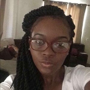 Meet your Posher, Dea